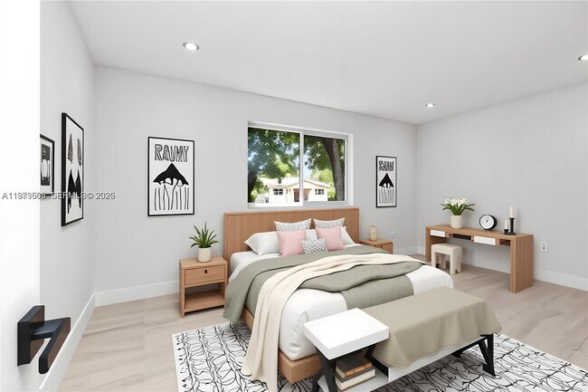 Building Photo - 2251 SW 20th St