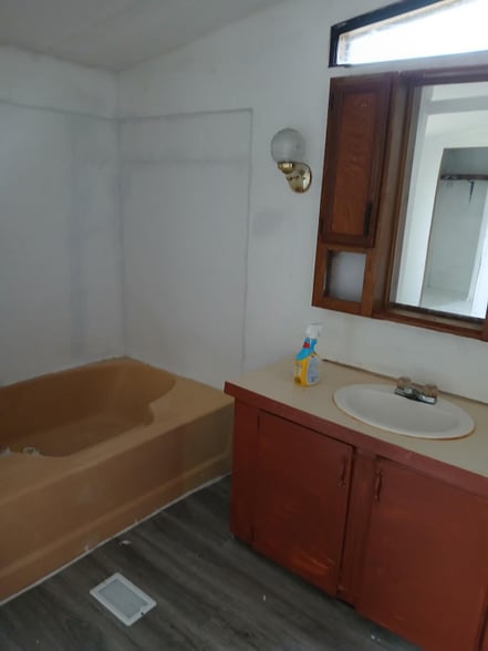 Building Photo - 1205 N State St