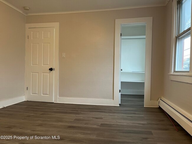 Building Photo - 315 Aswell Ct