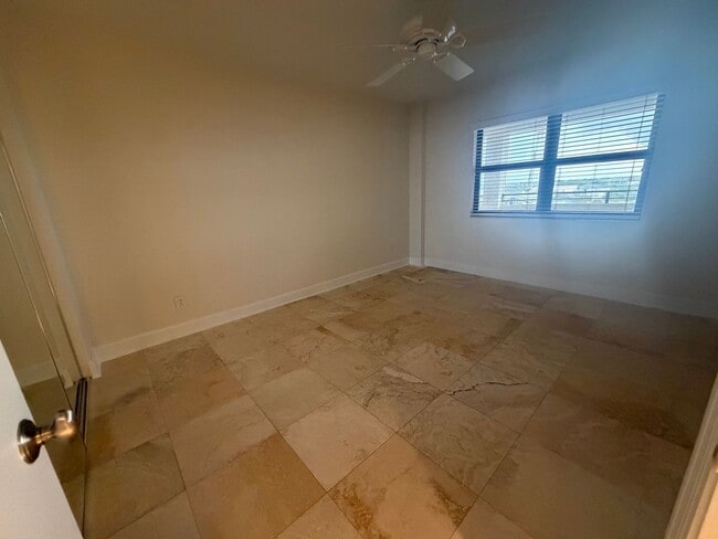 Building Photo - 1901 1st St N