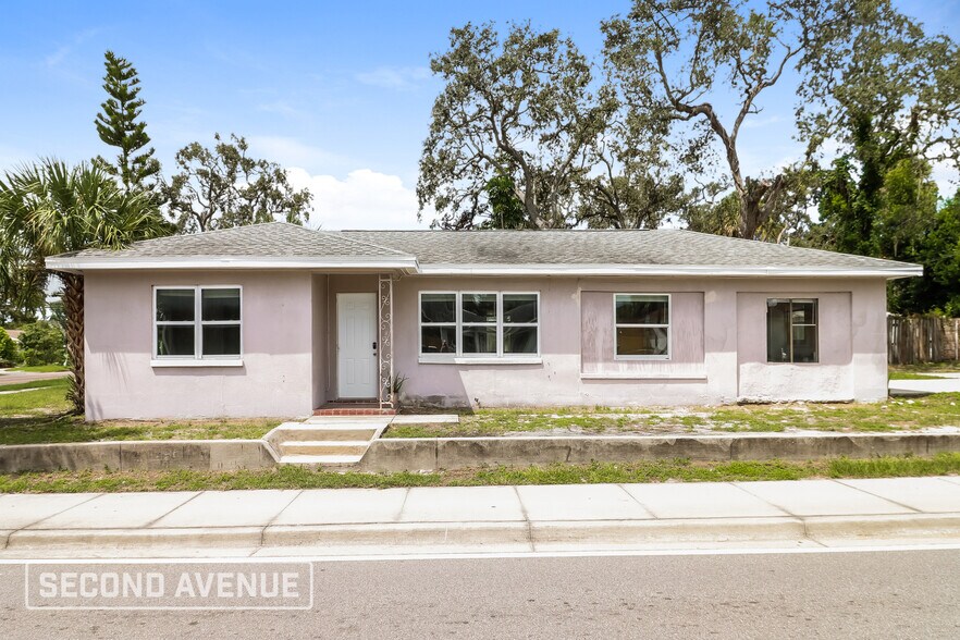 Primary Photo - 712 S Highland Ave