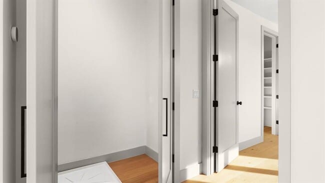 Building Photo - 4901 Gladeview Dr