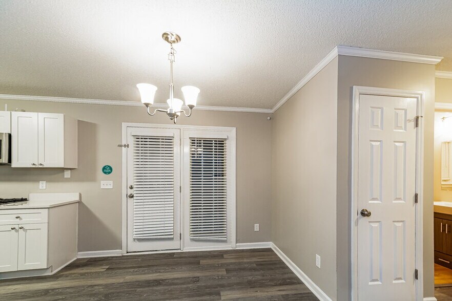 Building Photo - 525 Hidden Cellars Dr