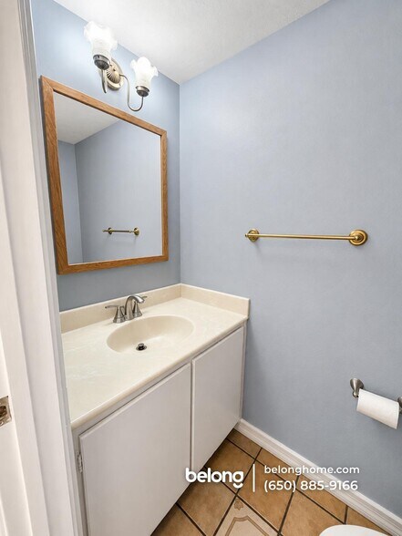 Building Photo - 606 Fairhaven Way