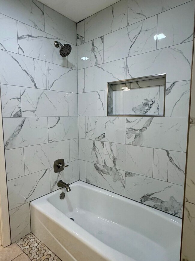 Building Photo - 402 Fawn Trail