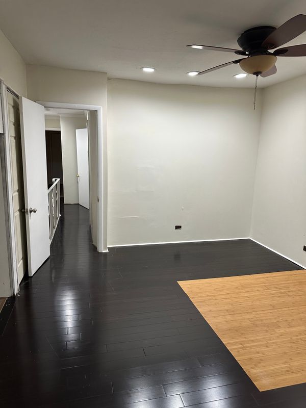 Building Photo - 1549 57th