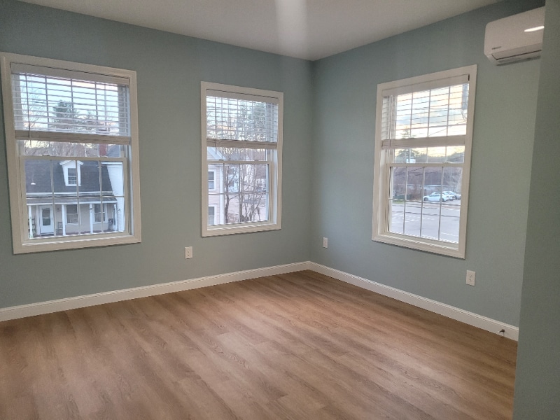 Building Photo - 13 Myrtle St