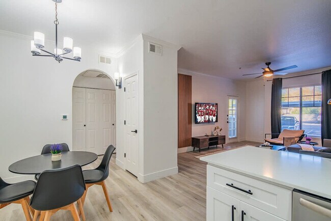 Building Photo - 7455 N 95th Ave