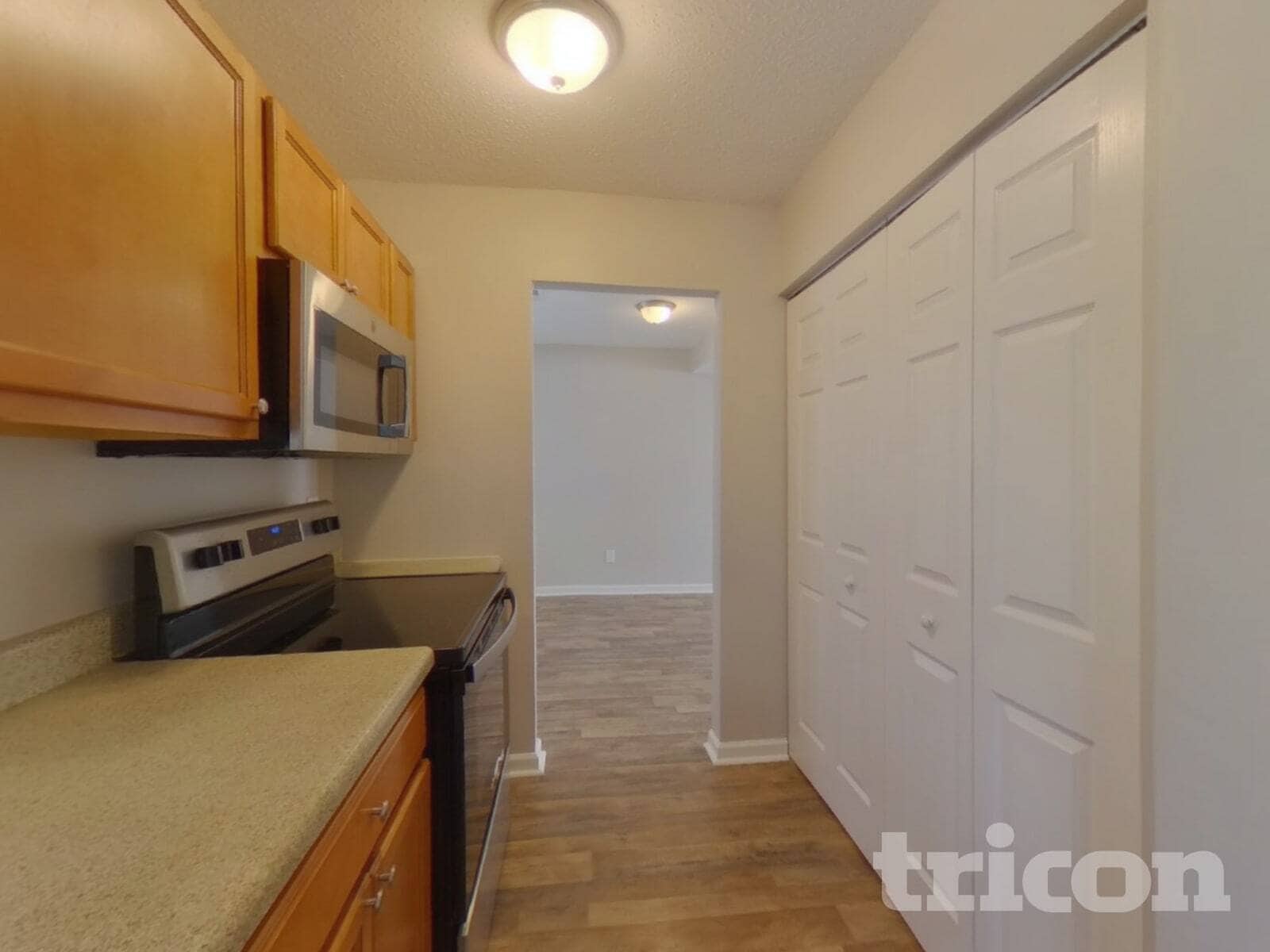 Building Photo - 175 Cascade Dr