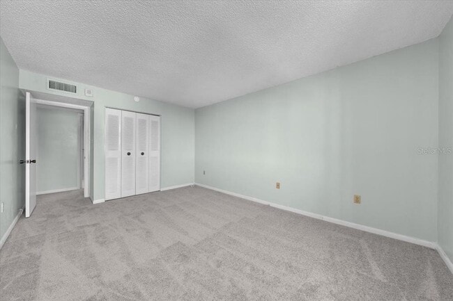 Building Photo - 660 Island Way