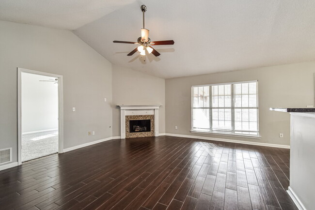 Building Photo - 13231 Braybourne Pkwy