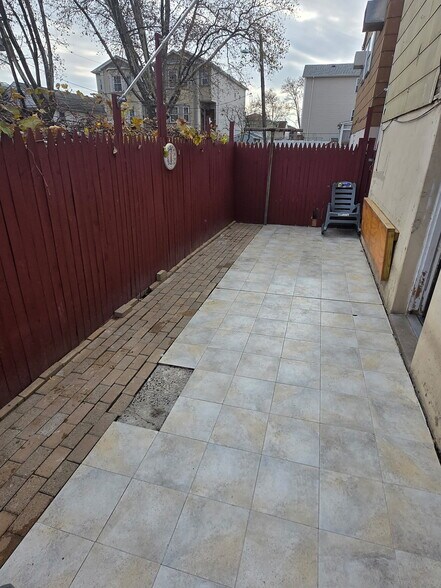 Backyard - 38 6th St