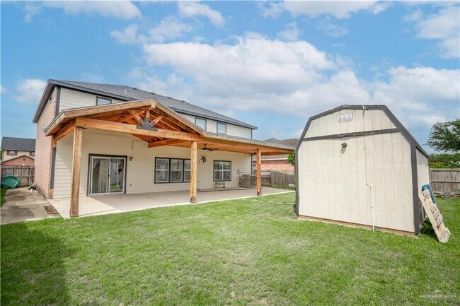 Building Photo - 1322 Candy Ln