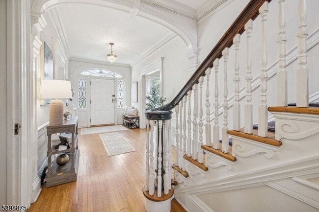 Building Photo - 258 Ridgewood Ave