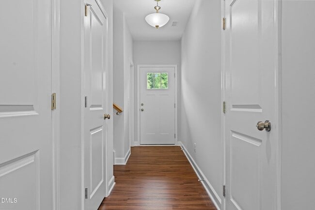 Building Photo - 45 Village Edge Dr