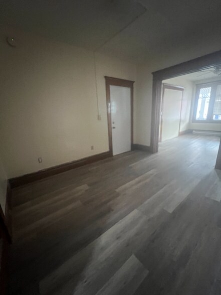 Building Photo - 133 Arch St