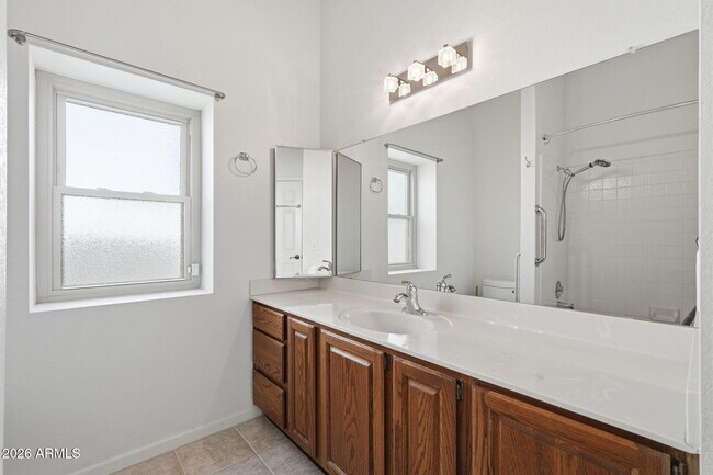 Building Photo - 1365 N Diane Cir
