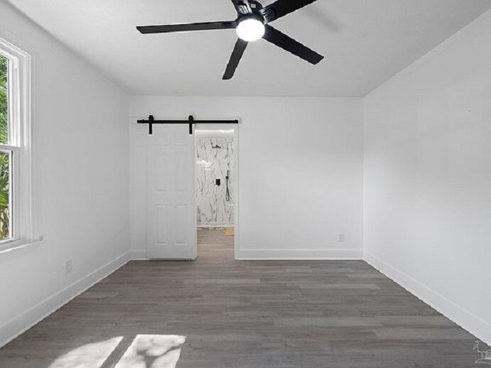 Building Photo - 908 E Lee St