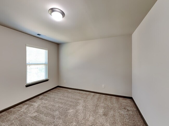 Building Photo - 658 Sweet Ashley Way