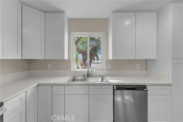 Building Photo - 1341 Beach Club Dr