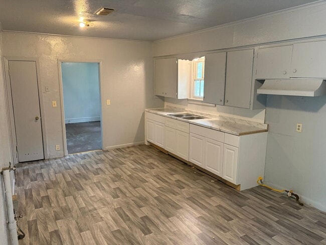 Building Photo - Updated 2 Bedroom Home in West Shreveport