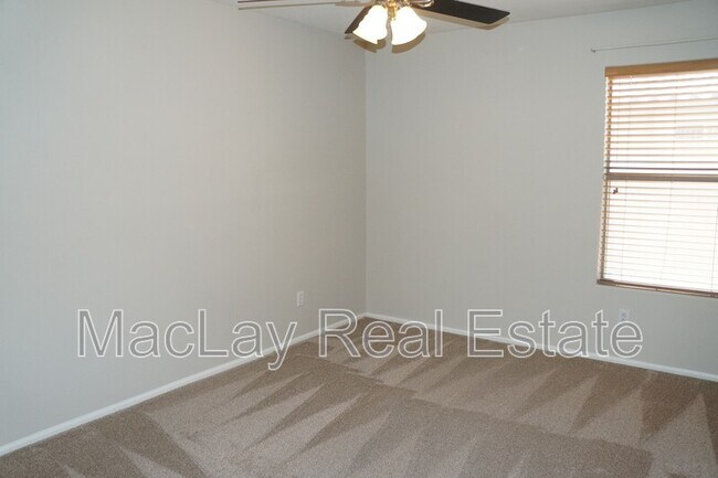 Building Photo - 3418 W Adobe Dam Rd