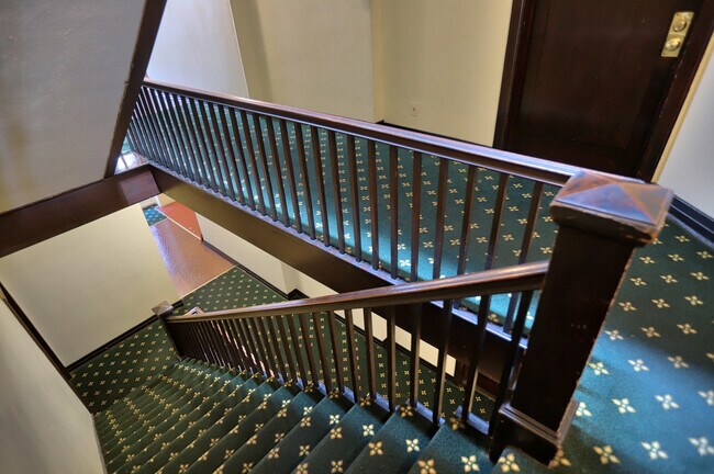 Building Photo - 2121 James M Wood Blvd