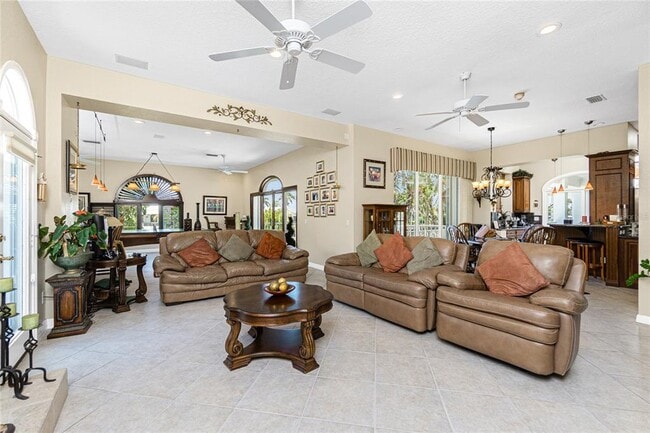 Building Photo - 202 George Rd SE