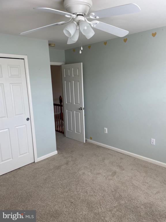 Building Photo - 233 Morlyn Dr