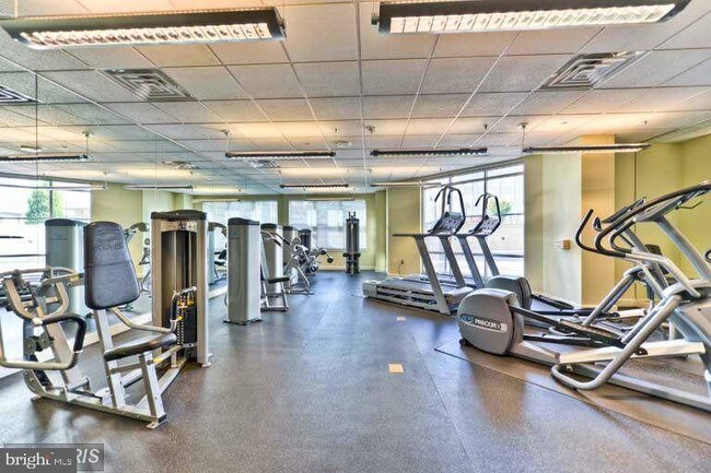 Building Photo - 11760 Sunrise Valley Dr