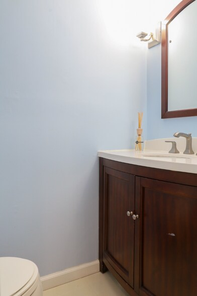 Building Photo - 7021 Solomon Seal Ct