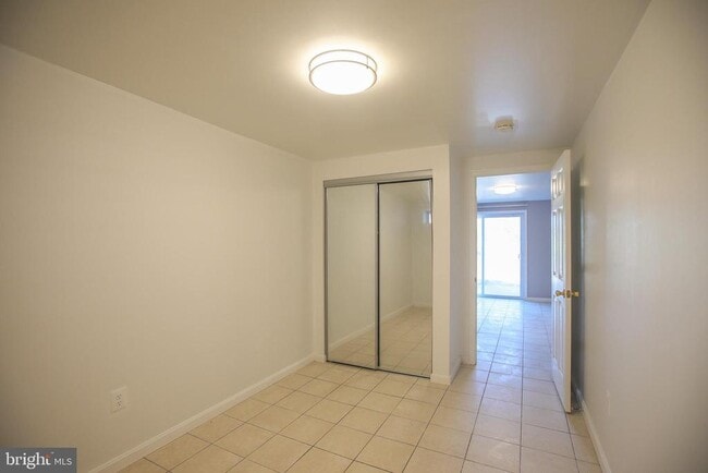 Building Photo - 12337 Chesterton Dr
