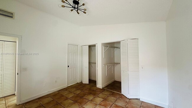 Building Photo - 15210 SW 48th Terrace