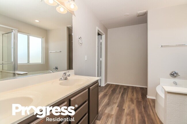 Building Photo - 13181 N Deergrass Dr