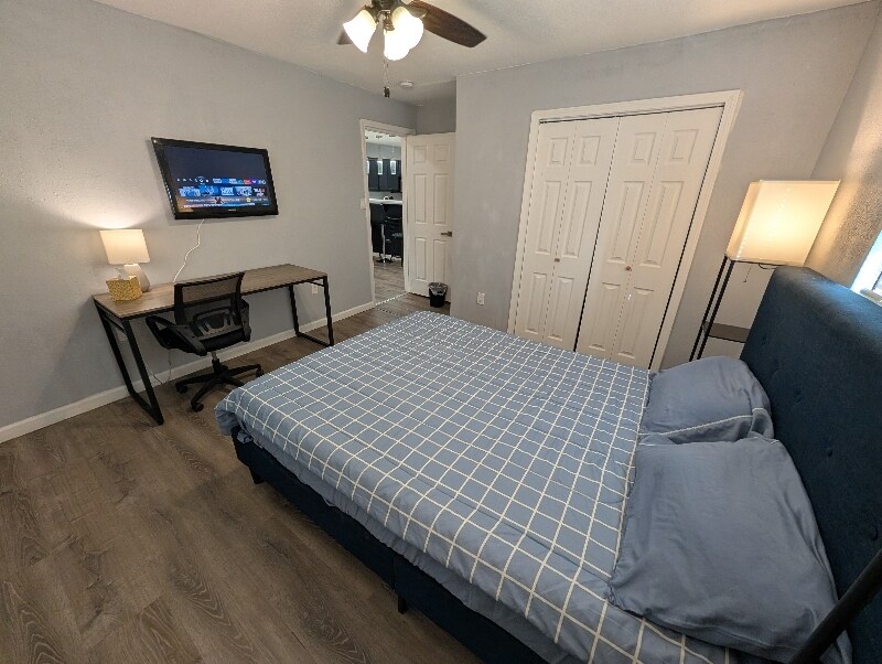 Building Photo - 511 Goliad St