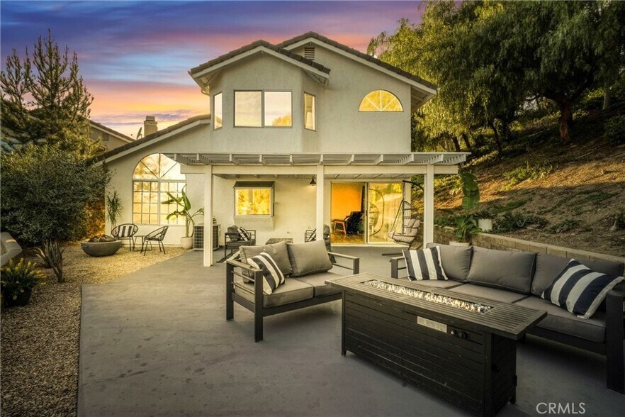 Building Photo - 7224 Bouquet Dr