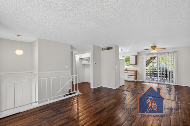 Building Photo - 510 Elmwood Dr