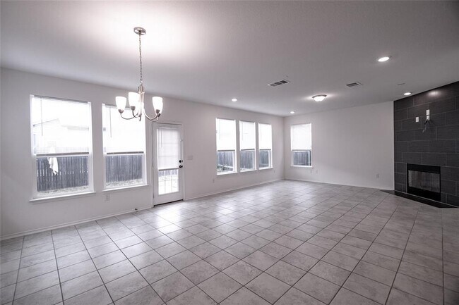 Building Photo - 6408 Carriage Pines Dr