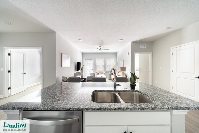 Building Photo - 84 San Filippo Dr SE