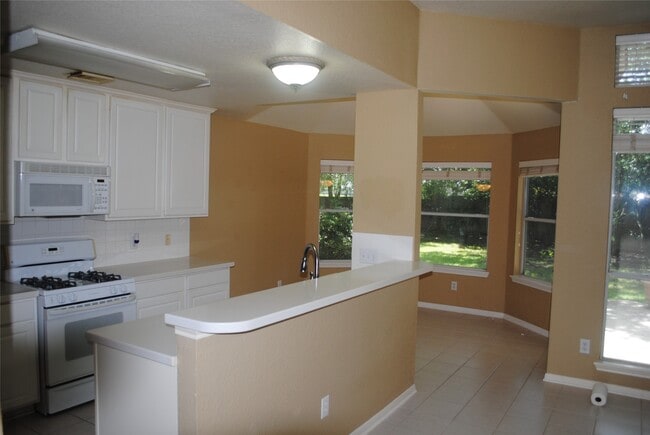 Building Photo - 4606 Russett Ln