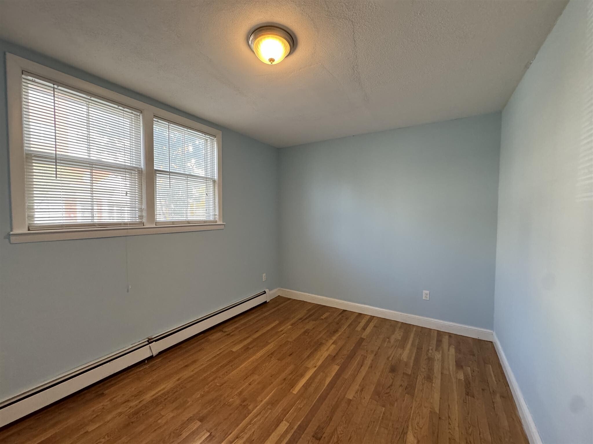 Building Photo - 68 Beacon St