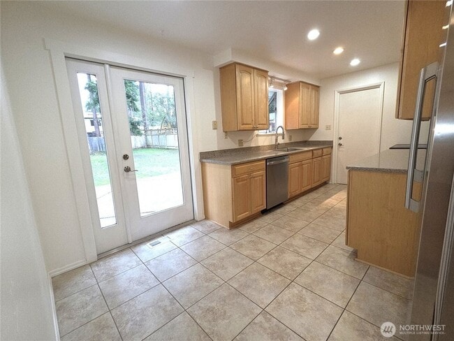 Building Photo - 16850 Palatine Ave N