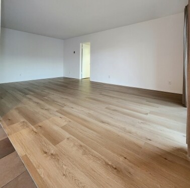 Interior Photo - 1235 Brockton Ave