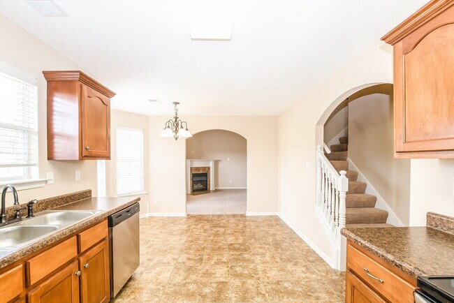 Building Photo - 2847 Flora Lee Dr