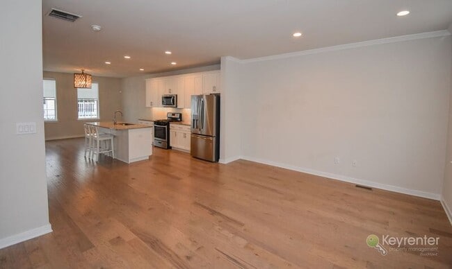 Building Photo - 32 Jessop Ln