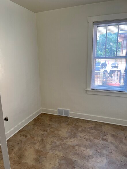 Building Photo - 436 Shady Ave