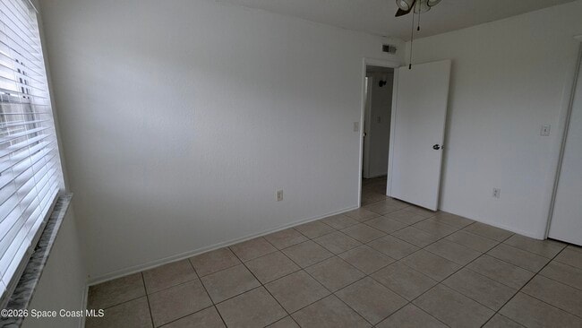 Building Photo - 2170 Knox McRae Dr