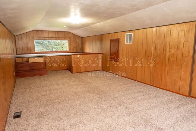 Building Photo - 6232 S Wapato St