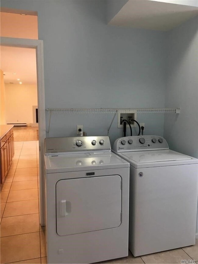 Building Photo - 47 Justin Cir