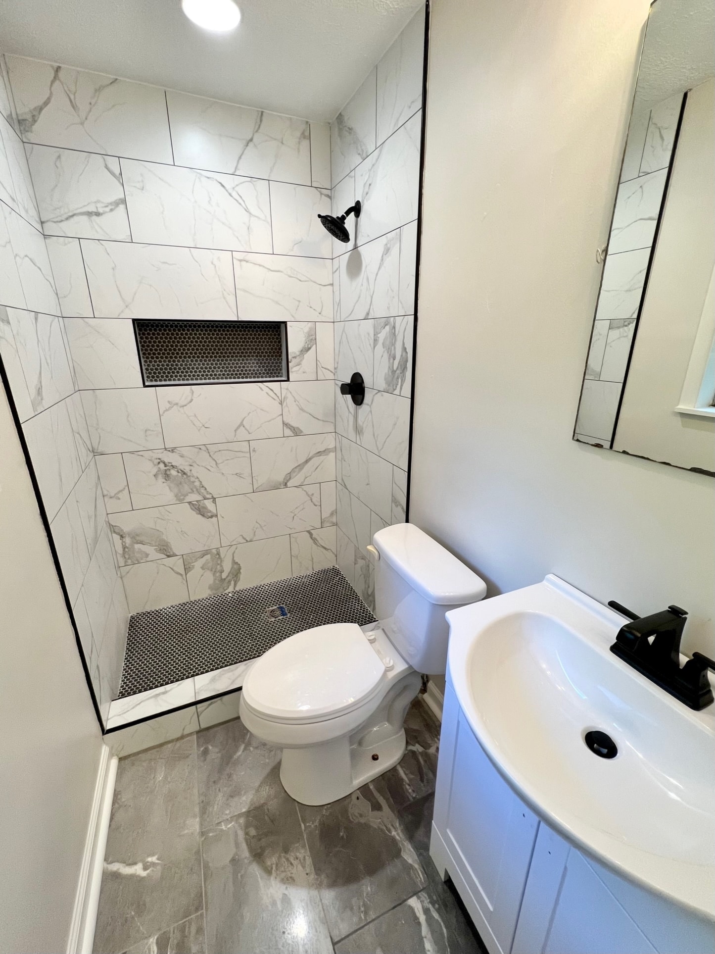 Master Bath - 2474 Barnes Crossing Rd